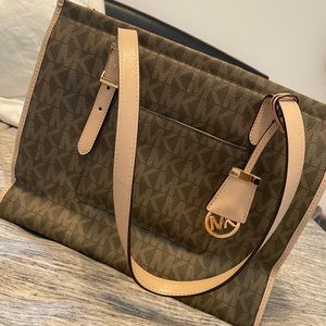 MK Purse